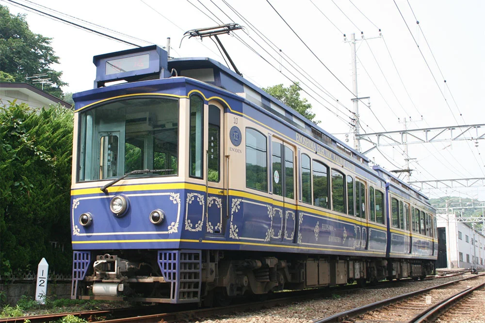 Enoshima Elektrik Demiryolu 10 Serisi (M Vagonu)